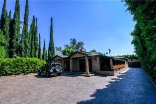 Single Family Residence, 4410 Mammoth ave, Sherman Oaks, CA 91423 - 20