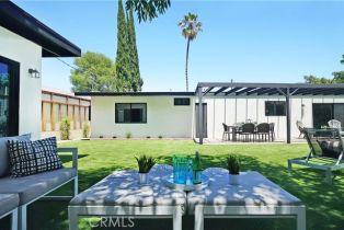 Single Family Residence, 18116 Rancho st, Tarzana, CA 91356 - 14