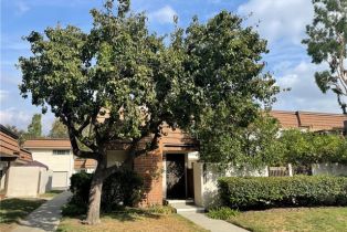 Condominium, 10454 Larwin AVE, Chatsworth, CA  Chatsworth, CA 91311