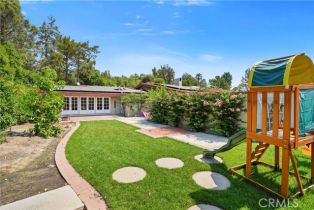 Single Family Residence, 24650 Park Miramar, Calabasas, CA 91302 - 16