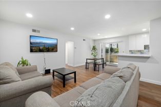 Condominium, 5320 Zelzah ave, Encino, CA 91316 - 5