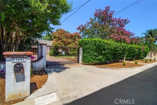 Single Family Residence, 22651 Calvert st, Woodland Hills, CA 91367 - 60