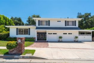 Single Family Residence, 22664 Jameson DR, Calabasas, CA  Calabasas, CA 91302