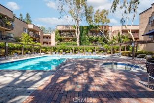 Condominium, 22100 Burbank blvd, Woodland Hills, CA 91367 - 29