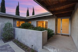 Single Family Residence, 16301 Meadowridge rd, Encino, CA 91436 - 33