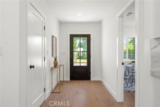 Single Family Residence, 5327 Natick ave, Sherman Oaks, CA 91411 - 4