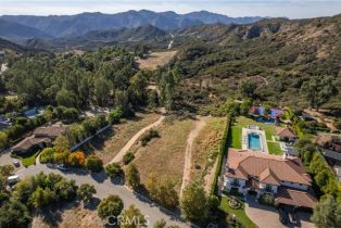 , 2025 DELPHINE ln, Calabasas, CA 91302 - 16