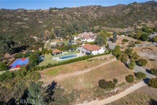 , 2025 DELPHINE ln, Calabasas, CA 91302 - 2