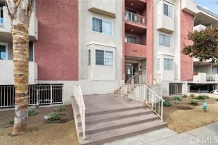 Condominium, 4705 Kester AVE, Sherman Oaks, CA  Sherman Oaks, CA 91403