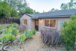 Single Family Residence, 21330 Kickapoo TRL, Chatsworth, CA  Chatsworth, CA 91311