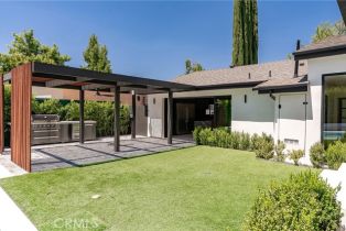 Single Family Residence, 23726 Oxnard st, Woodland Hills, CA 91367 - 54