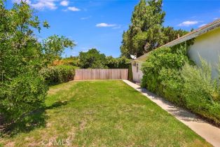 Single Family Residence, 17727 Tulsa st, Granada Hills, CA 91344 - 56