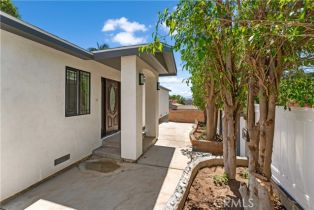 Single Family Residence, 9310 Thompson ave, Chatsworth, CA 91311 - 3