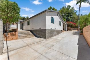 Single Family Residence, 9310 Thompson ave, Chatsworth, CA 91311 - 4