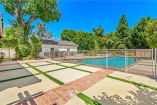 Single Family Residence, 23121 Califa st, Woodland Hills, CA 91367 - 33