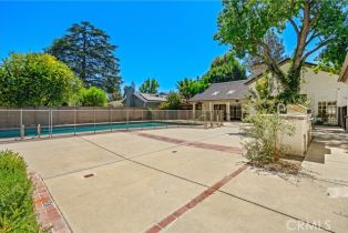 Single Family Residence, 23121 Califa st, Woodland Hills, CA 91367 - 34