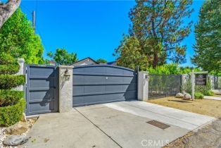 Single Family Residence, 23121 Califa st, Woodland Hills, CA 91367 - 41