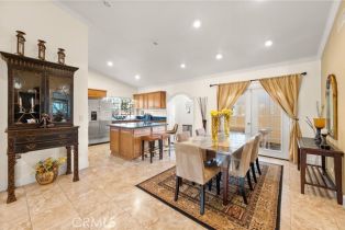 Single Family Residence, 6045 Sausalito ave, Woodland Hills, CA 91367 - 12