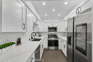 Condominium, 4425 Whitsett ave, Studio City, CA 91604 - 5