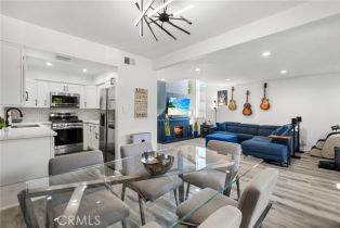 Condominium, 4425 Whitsett AVE, Studio City, CA  Studio City, CA 91604