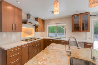 Single Family Residence, 4262 Levitt ln, Sherman Oaks, CA 91403 - 11