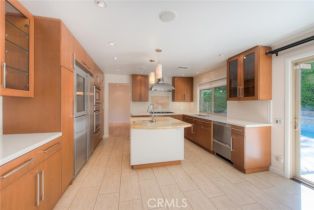 Single Family Residence, 4262 Levitt ln, Sherman Oaks, CA 91403 - 12