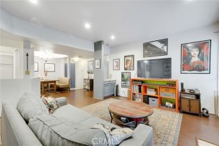 Condominium, 14347 Albers st, Sherman Oaks, CA 91401 - 5