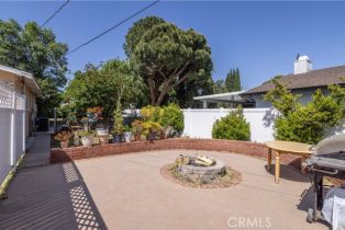 Single Family Residence, 17629 Los Alimos st, Granada Hills, CA 91344 - 37