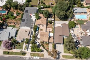 Single Family Residence, 17629 Los Alimos st, Granada Hills, CA 91344 - 4