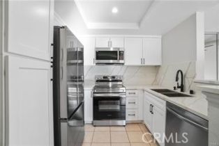 Condominium, 22100 Burbank blvd, Woodland Hills, CA 91367 - 11