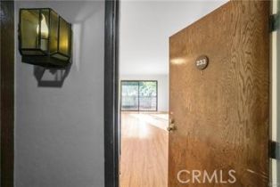 Condominium, 22100 Burbank blvd, Woodland Hills, CA 91367 - 30