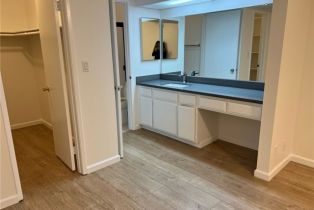 Condominium, 22100 Burbank blvd, Woodland Hills, CA 91367 - 36