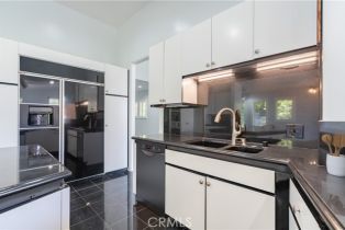 Single Family Residence, 11411 Decente ct, Studio City, CA 91604 - 22