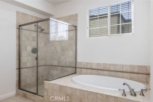 Condominium, 12407 Moorpark st, Studio City, CA 91604 - 10