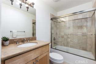 Condominium, 12407 Moorpark st, Studio City, CA 91604 - 12