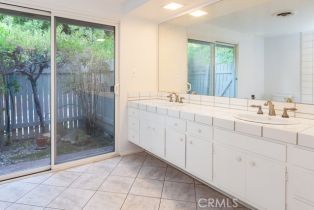 Single Family Residence, 17601 McCormick st, Encino, CA 91316 - 17