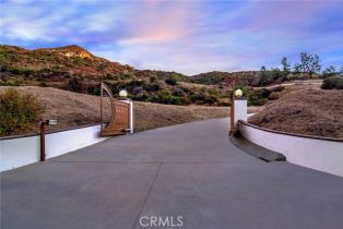 , 31700 Lobo Canyon rd, Agoura Hills, CA 91301 - 13