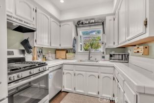 Single Family Residence, 23551 Summit dr, Calabasas, CA 91302 - 5