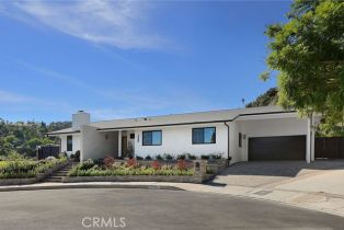 Single Family Residence, 3600 Sapphire dr, Encino, CA 91436 - 2