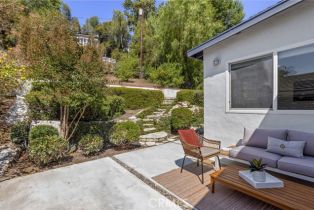 Single Family Residence, 21705 Dumetz rd, Woodland Hills, CA 91364 - 37