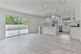 Single Family Residence, 23701 Califa st, Woodland Hills, CA 91367 - 12