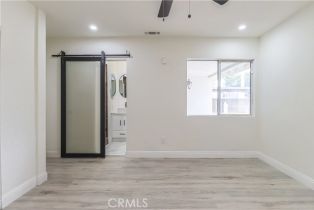 Single Family Residence, 23701 Califa st, Woodland Hills, CA 91367 - 24