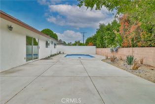 Single Family Residence, 23701 Califa st, Woodland Hills, CA 91367 - 40