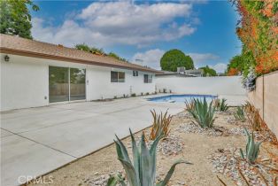 Single Family Residence, 23701 Califa st, Woodland Hills, CA 91367 - 41