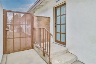 Single Family Residence, 23701 Califa st, Woodland Hills, CA 91367 - 50