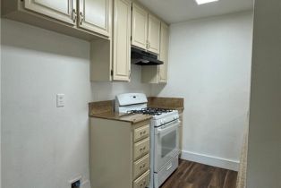 Apartment, 14105 Califa st, Sherman Oaks, CA 91401 - 5