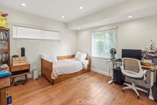 Single Family Residence, 16701 Magnolia blvd, Encino, CA 91436 - 19