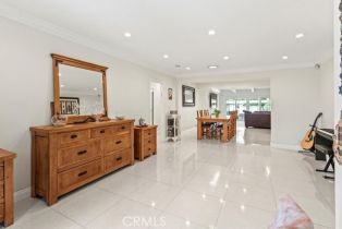 Single Family Residence, 16701 Magnolia blvd, Encino, CA 91436 - 5