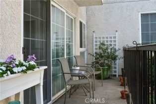 Condominium, 5050 Coldwater Canyon ave, Sherman Oaks, CA 91423 - 36