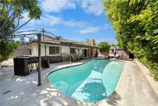 Single Family Residence, 17431 Minnehaha st, Granada Hills, CA 91344 - 16